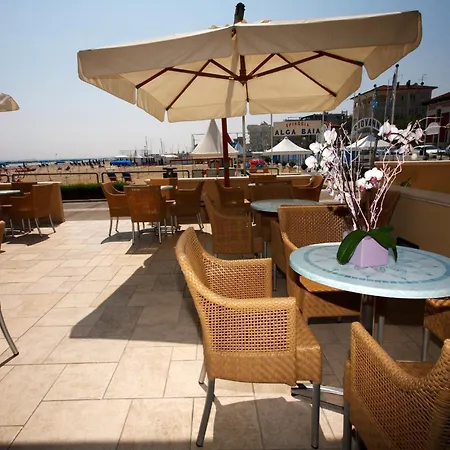 Hotel Baia 3*